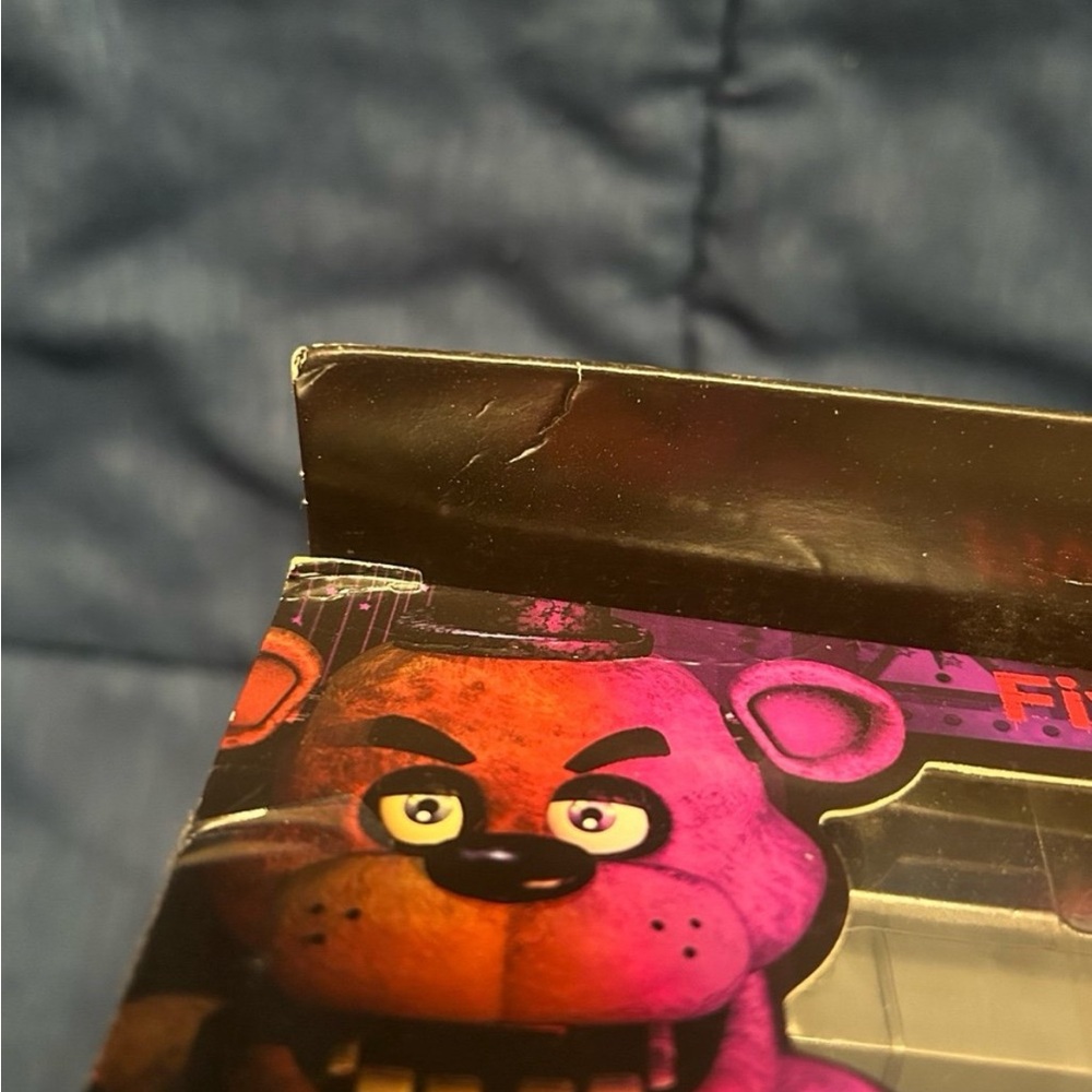 Five Nights at Freddy’s Foxy with Office Jazwares - Picture 6 of 12